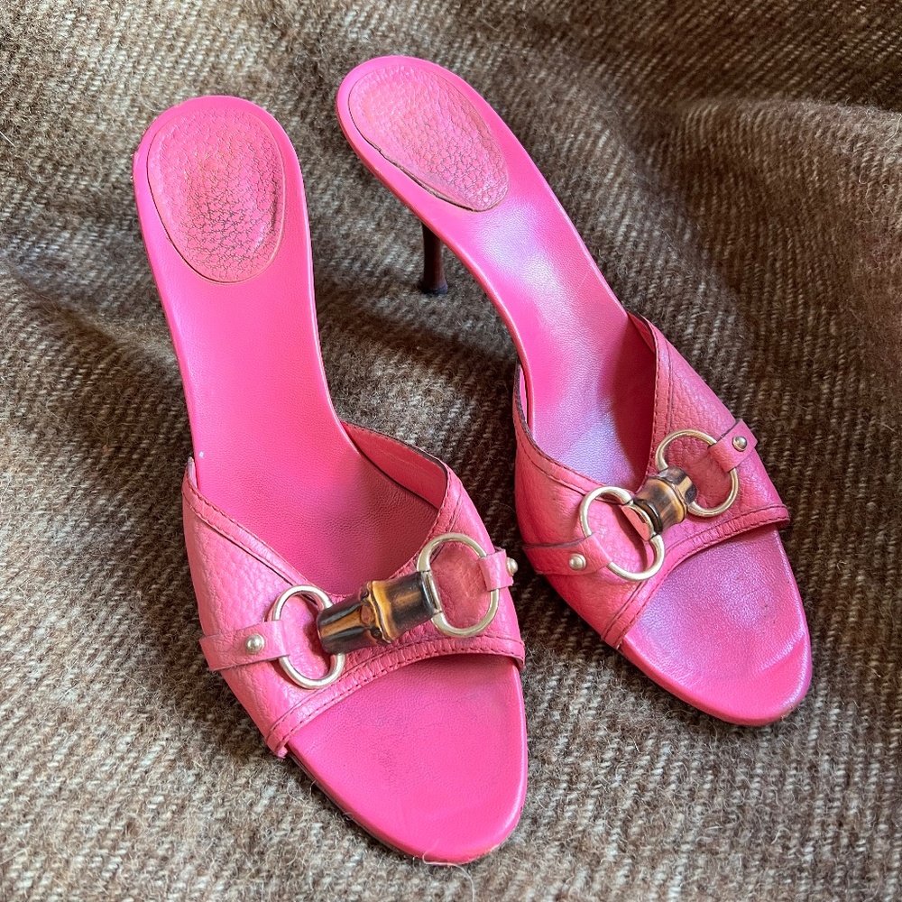 Vintage Gucci hot pink horsebit bamboo mules